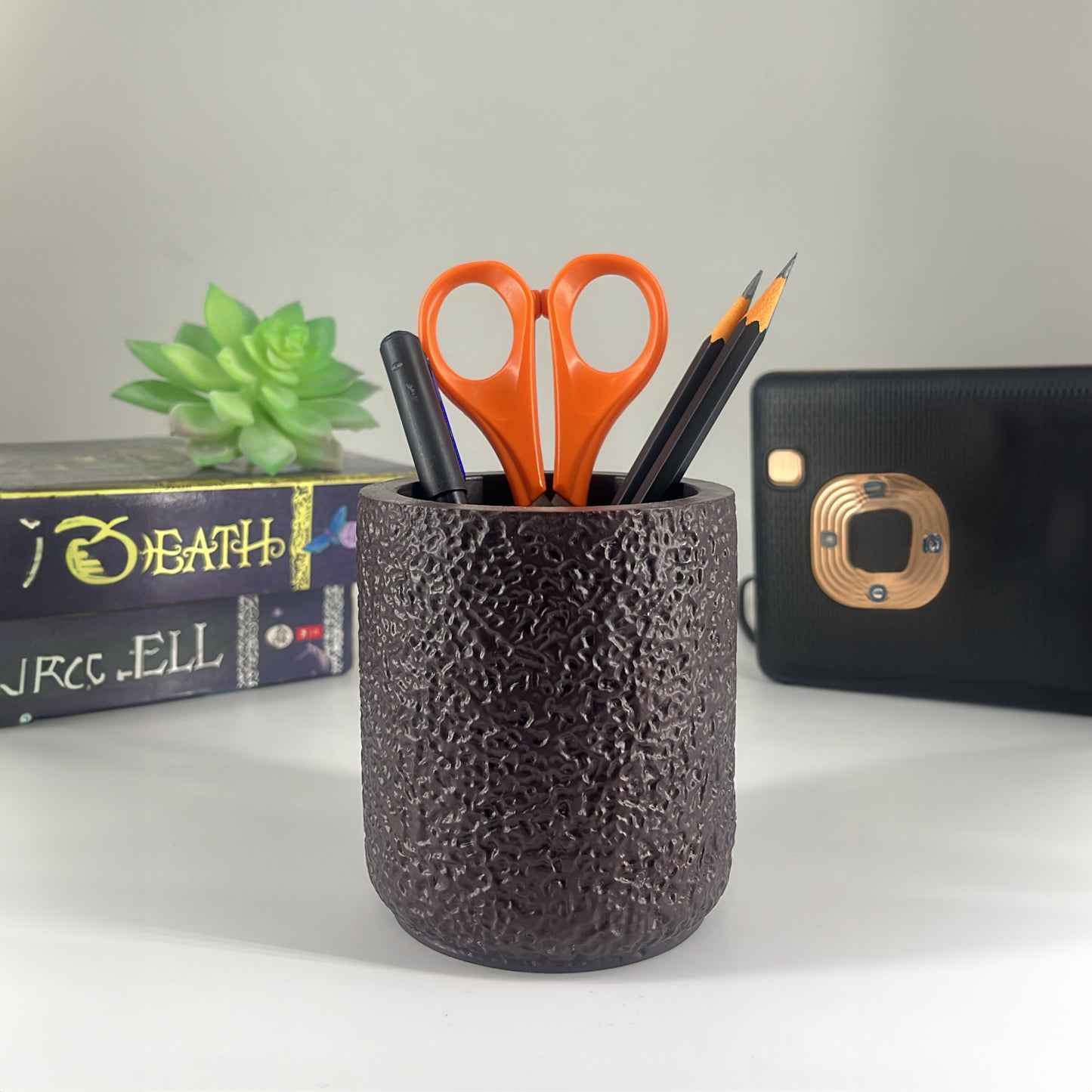 Pebble Pot | Pen Stand