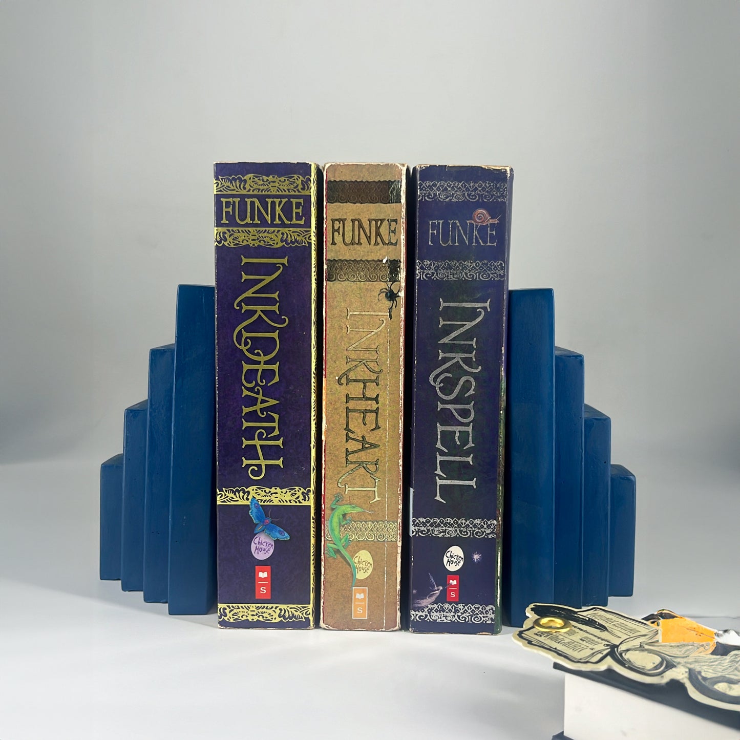 Reader's Nest | Bookends